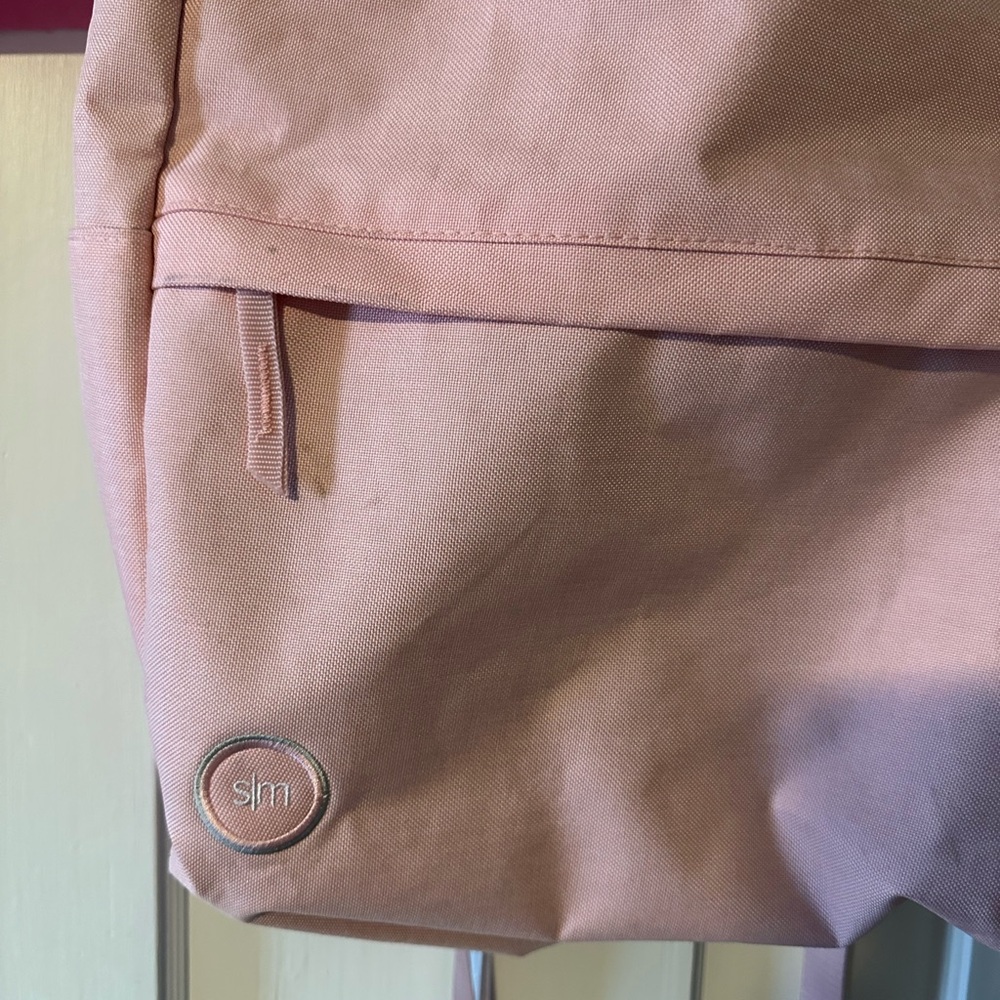 Simple Modern Backpack - Picture 2 of 5